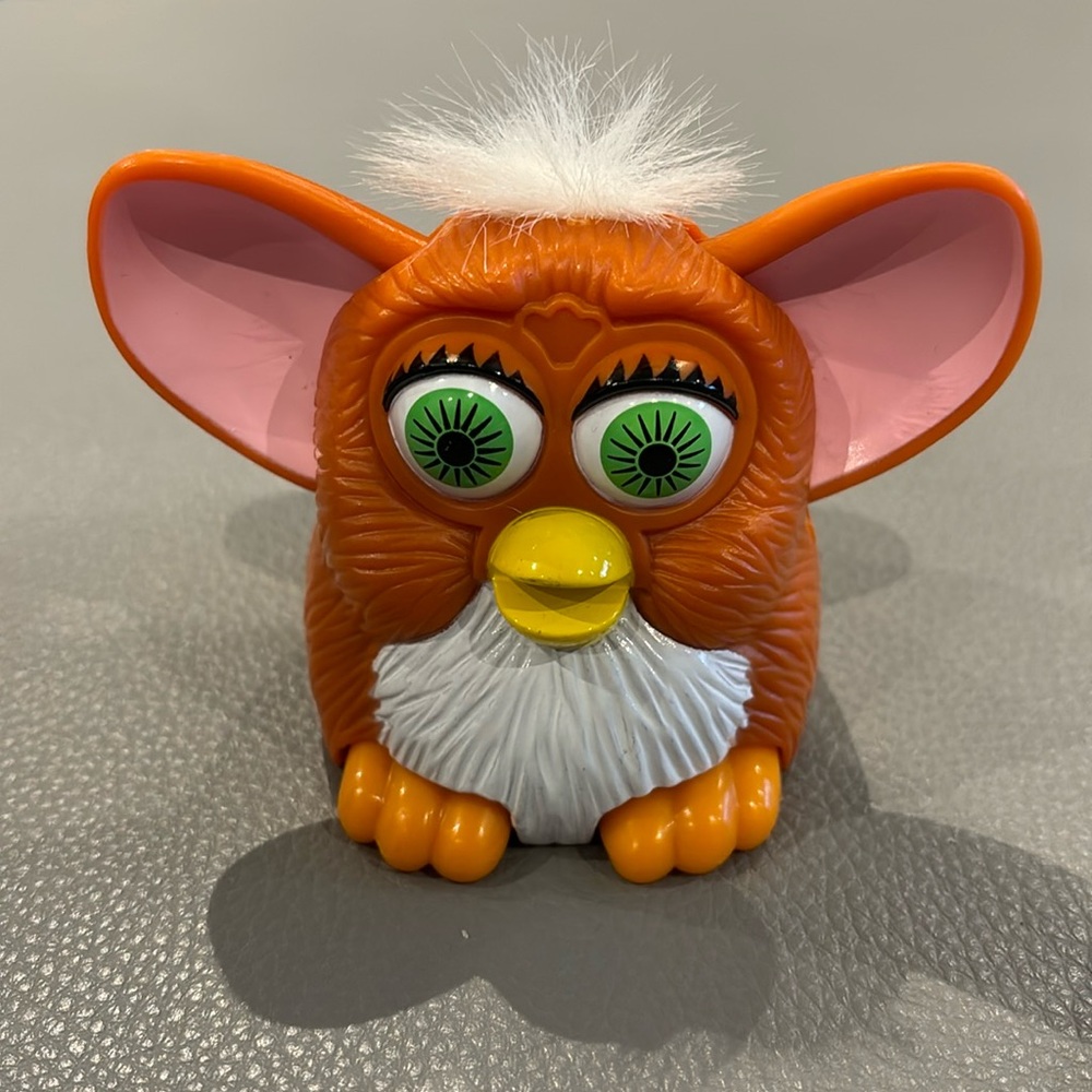 Furby 1998 Collectable Wind-Up McDonald’s Figurine